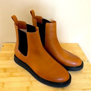 NWT Tan leather JCrew flat ankle boot, 6